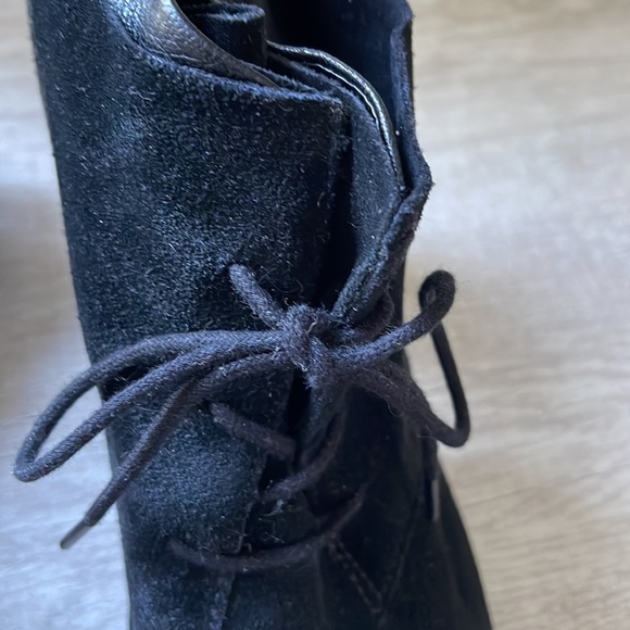 Kenneth Cole Reaction Booties - Picture 7 of 11